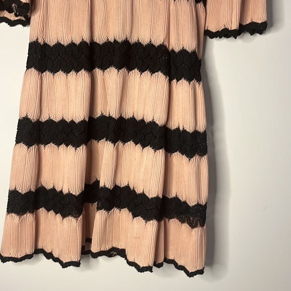 Taylor pink and black cocktail dress - Picture 3 of 7